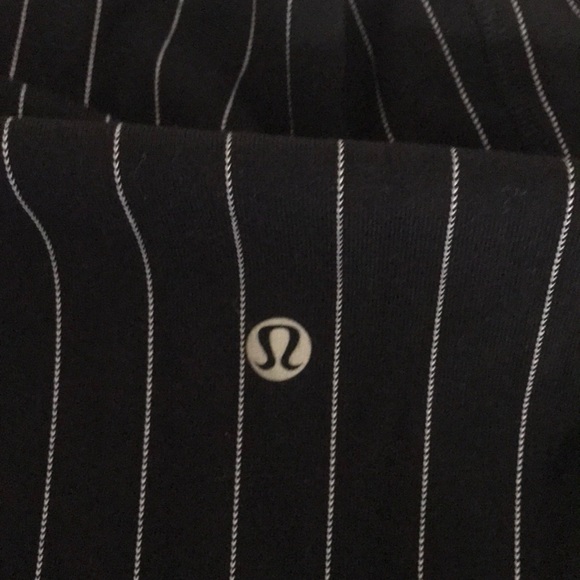 Lululemon define jacket black pinstripe - Picture 4 of 4